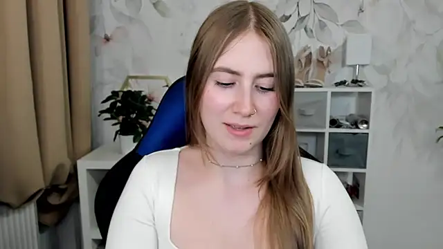 candy_Megan: онлайн-секс-чат