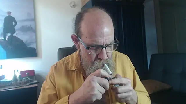 Chatroom XXX en direct de Uncle_Hottie
