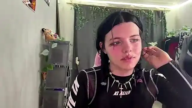 VeIvetLure Live XXX-chat