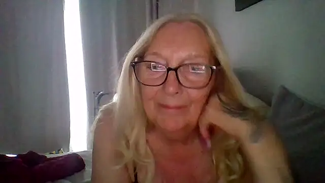 Chanel-56 Chat XXX live