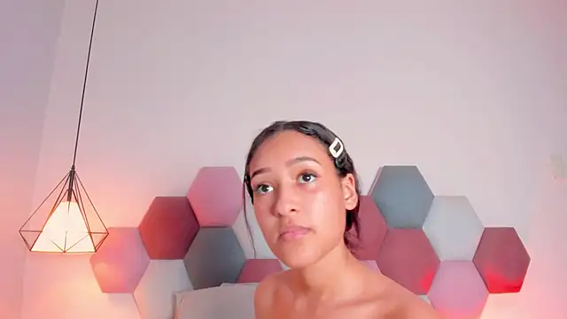 צ'אט XXX בשידור חי של FreyaCameron