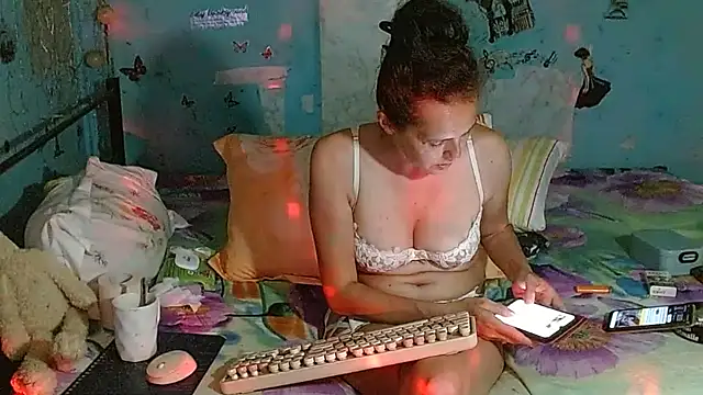 brighteyes77 – Live XXX-chat