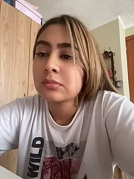 Chat XXX en directo de Miabonnett_