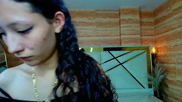 abby__r XXX чат на живо