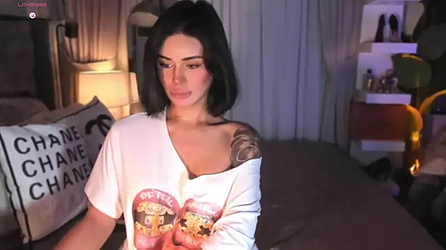 ParisianDoll Chat XXX in diretta