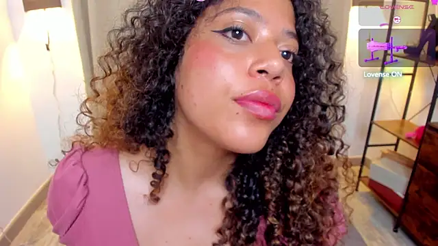 Lilybrunette_ 라이브 XXX 채팅