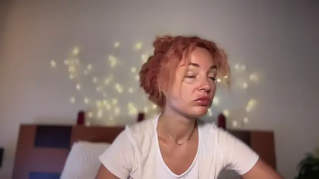 Reddgiirl's Live XXX Chat