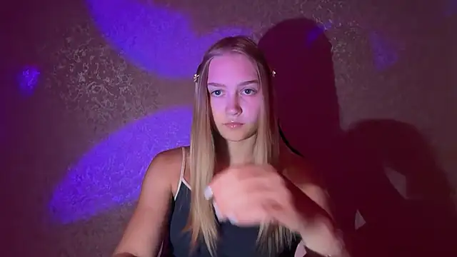 blondegirl2026 现场XXX聊天