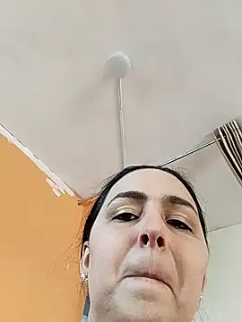 Chat +18 de valeria1883 ao vivo