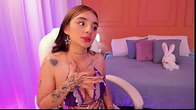 Abriil_cutee Adlı Modelin Canlı XXX Sohbeti