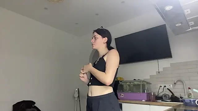 Chat +18 de AudriaCriner ao vivo