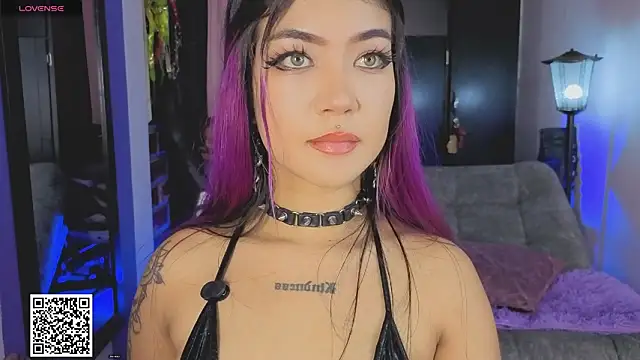 Chatroom XXX en direct de Katyuska_Sg1