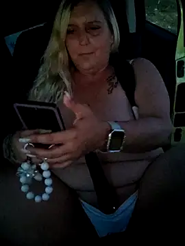 BecciDeluxe Chat XXX in diretta