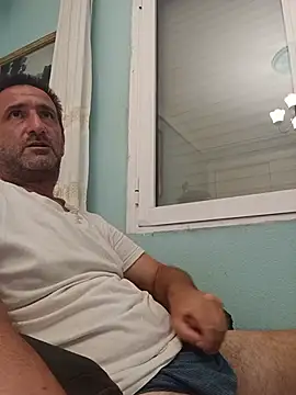 DanTrov79 Adlı Modelin Canlı XXX Sohbeti