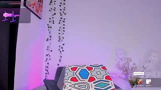 SelenaStonne's Live XXX Chat