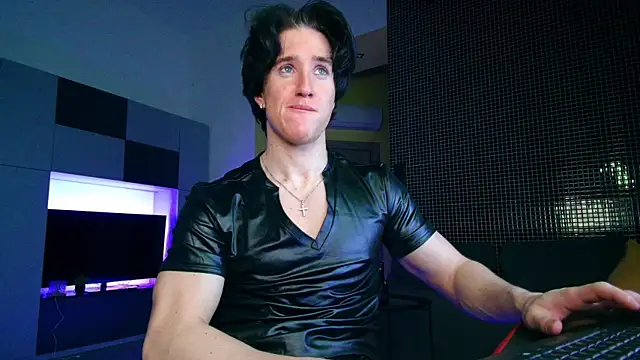 ChristianLevine_ 라이브 XXX 채팅