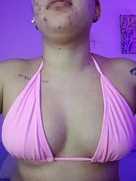 martina_connor1 Adlı Modelin Canlı XXX Sohbeti