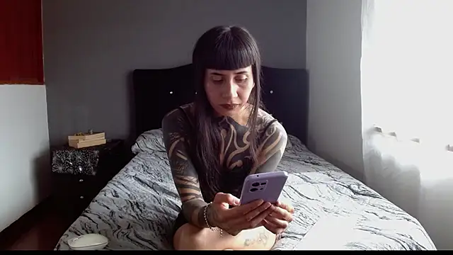 Chat XXX en directo de Emilia_1995