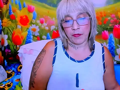 دردشة indianroxy الجنسية المباشرة
