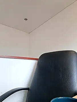 Luianna Adlı Modelin Canlı XXX Sohbeti