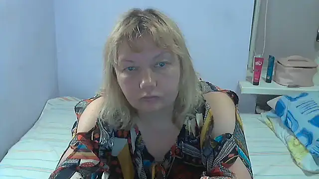Lusi-777 Chat XXX live