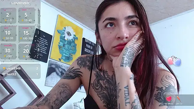 ZoeBakers_'s Live XXX Chat
