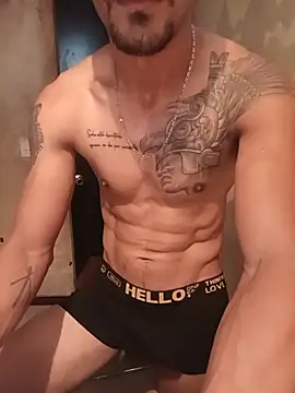 HOTWOLF_FIT 即時 XXX 聊天