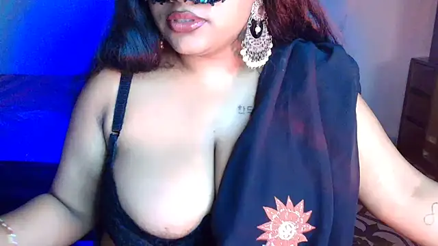 XXX chat uživo modela HEZALNUT