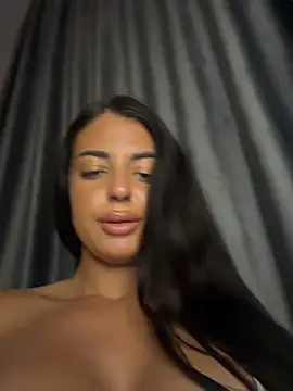 Chat +18 de OlyviaDelight ao vivo