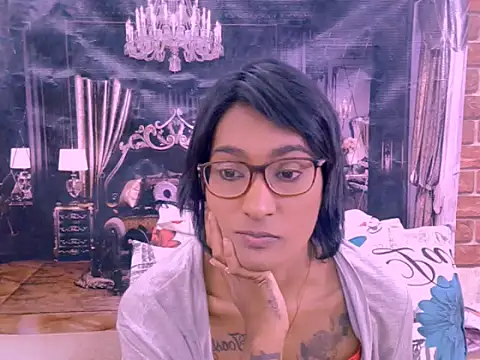 IndianRebel4u2Luv's Live XXX Chat