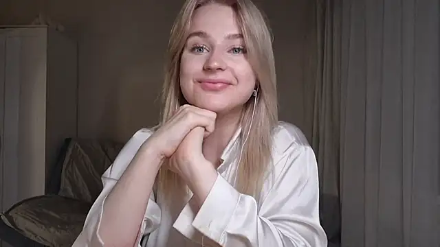 BloomMoon Live XXX Chat