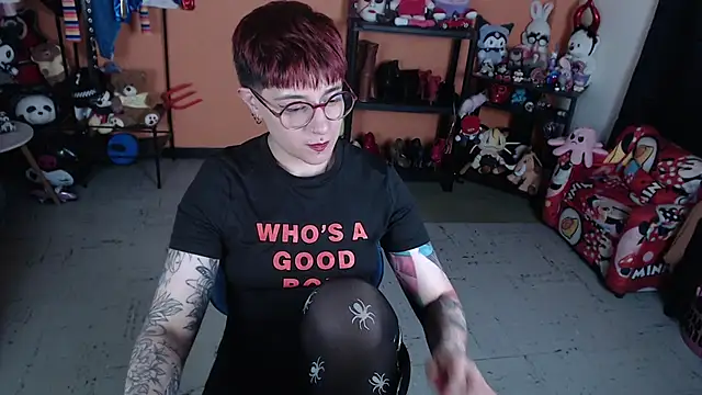 XXX chat uživo modela MissMiia2