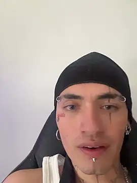 Chat XXX en directo de santikhalifa