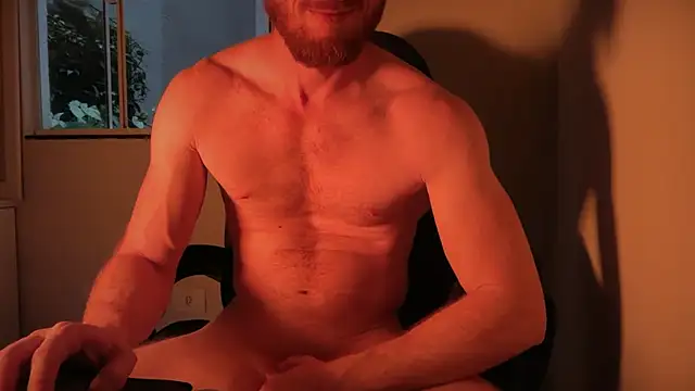 Smoker_Ginger Adlı Modelin Canlı XXX Sohbeti