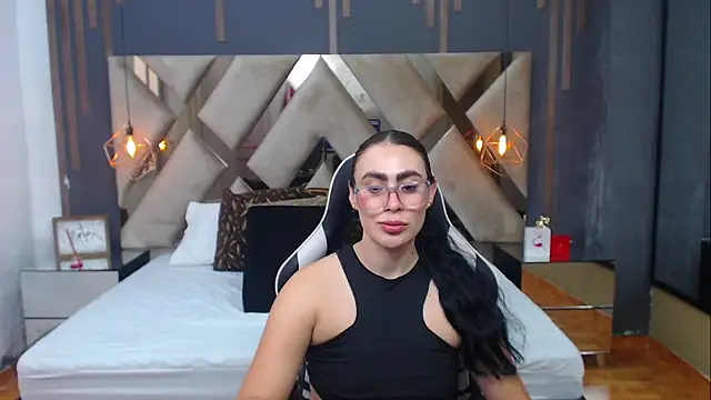 MartinaaFit's Live XXX Chat