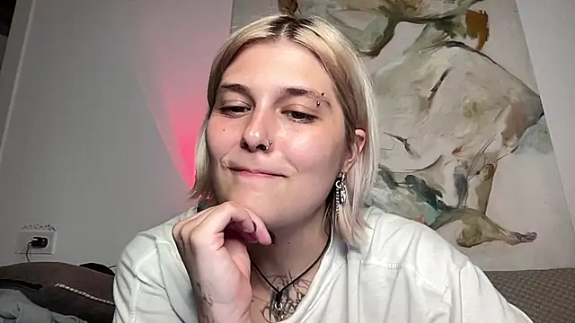 Ella_Bloom 即時 XXX 聊天