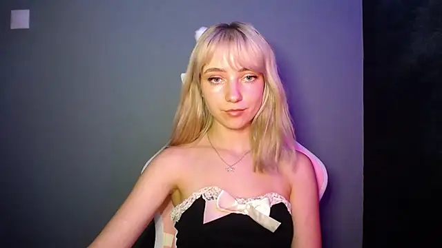 Chat +18 de LuciaYoung ao vivo