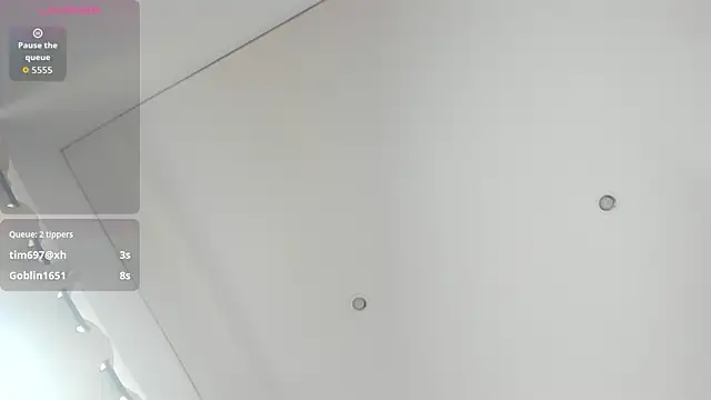 Carliet_66's Live XXX Chat