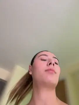 kloe__t18 라이브 XXX 채팅