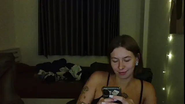JuicyErika's Live XXX Chat