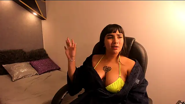 Bella_Raven: απευθείας συνομιλία ΧΧΧ