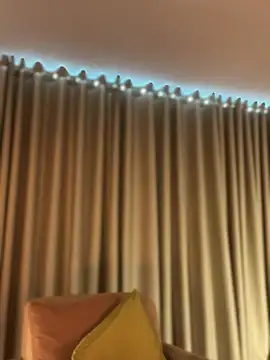 Chatroom XXX en direct de Zandrina