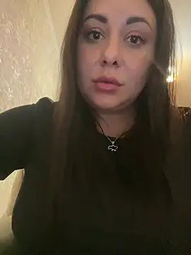 DaisyStreet live XXX chat