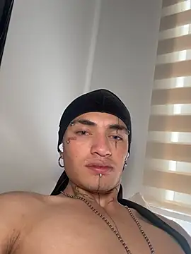 santikhalifa's Live XXX Chat