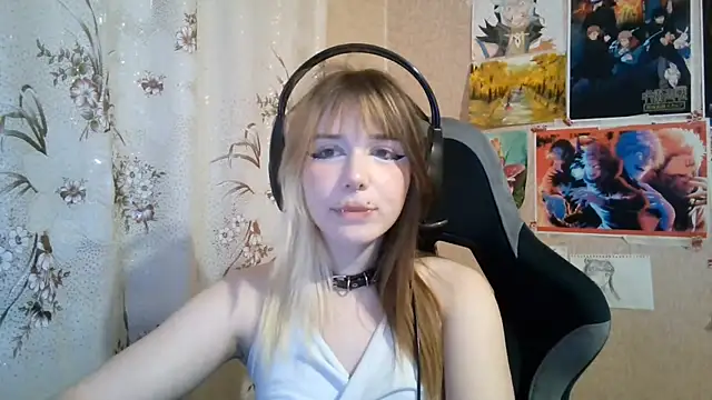 Chat +18 de MilaTyan ao vivo
