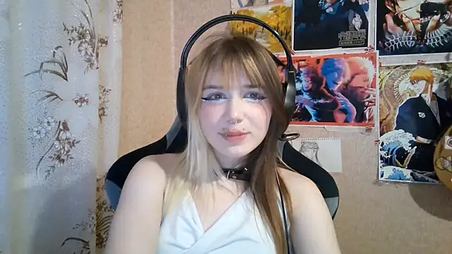 XXX chat uživo modela MilaTyan