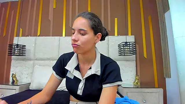 Živý XXX chat MiaCours