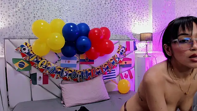 Chat +18 de GabbieSkinny ao vivo
