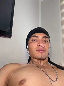 Chatroom XXX en direct de santikhalifa