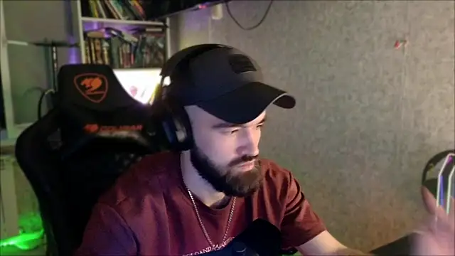 Živý XXX chat _Serious_Man